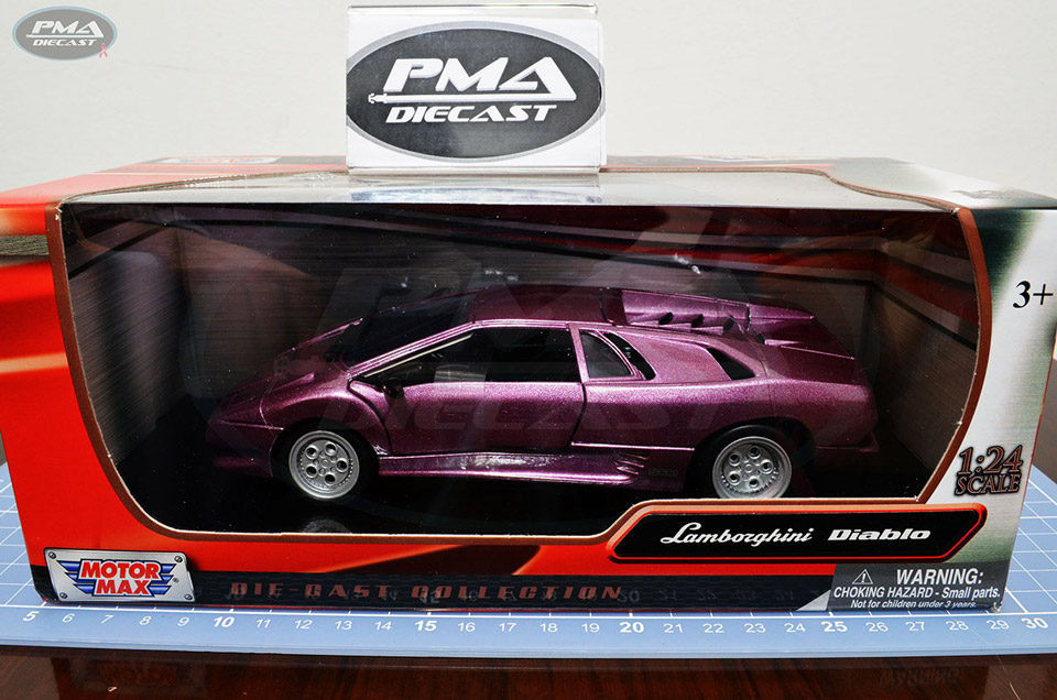  1990  LAMBORGHINI DIABLO 1:24